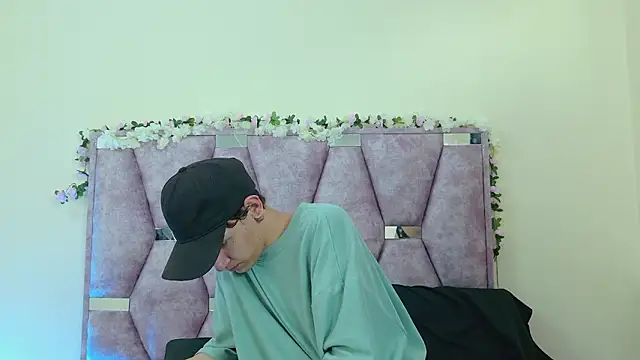 iris and damian online show from 02-13-26, 05:24