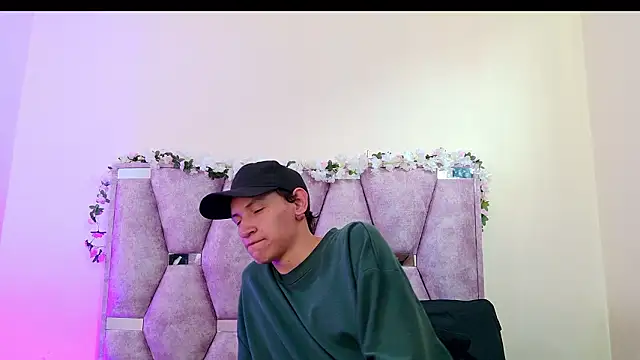 iris and damian online show from 03-06-26, 05:19