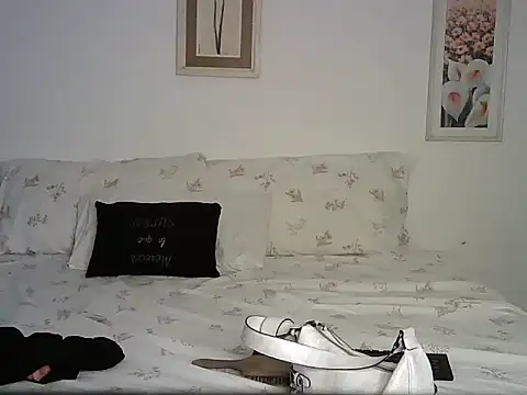 katerinepol online show from 12-15-25, 02:50