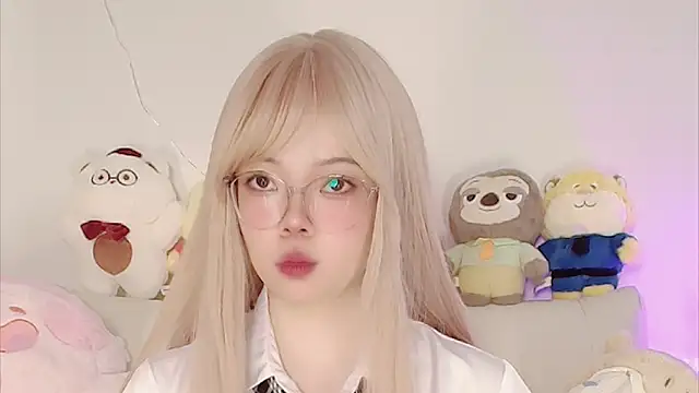 Miyeoonn online show from 01-13-26, 02:37