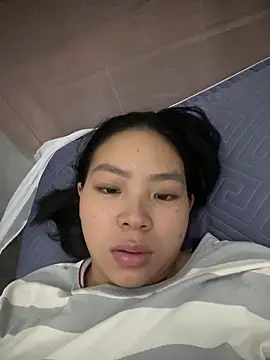 Snapshot of muutoo chatting on 12-14-25, 12:00 muutoo online show from 12-14-25, 12:00