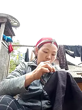 Snapshot of leto616 chatting on 12-20-25, 05:43 leto616 online show from 12-20-25, 05:43