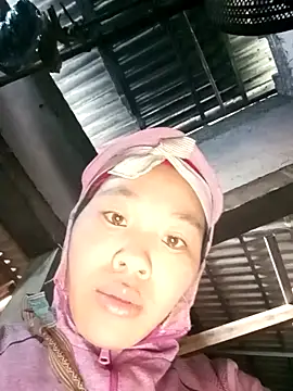 Snapshot of leto616 chatting on 12-15-25, 04:40 leto616 online show from 12-15-25, 04:40