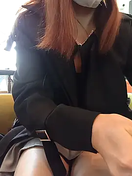 Snapshot of Baby-Linh chatting on 01-07-26, 04:17 Baby-Linh online show from 01-07-26, 04:17