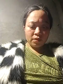 Snapshot of AlilaK2 chatting on 12-18-25, 01:59 AlilaK2 online show from 12-18-25, 01:59