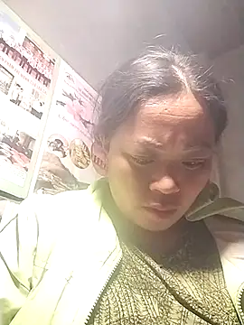 Snapshot of AlilaK2 chatting on 12-19-25, 02:04 AlilaK2 online show from 12-19-25, 02:04