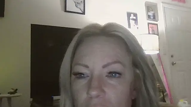 sinfulsara online show from 12-04-25, 10:36