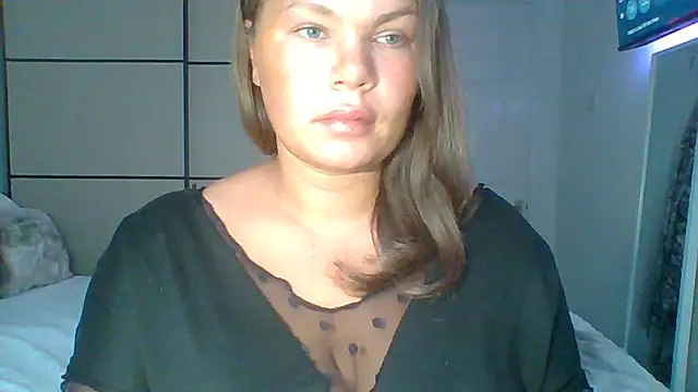 Snapshot of GEMMARMALADE chatting on 07-08-26, 05:41 GEMMARMALADE online show from 07-08-26, 05:41