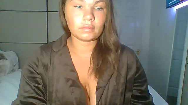 Snapshot of GEMMARMALADE chatting on 06-17-26, 06:24 GEMMARMALADE online show from 06-17-26, 06:24
