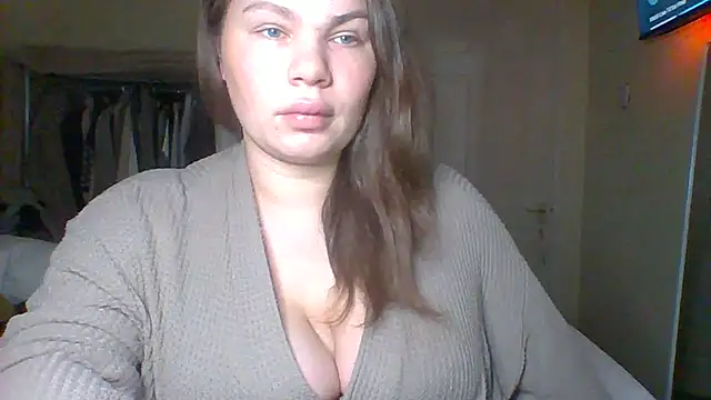 Snapshot of GEMMARMALADE chatting on 12-18-25, 07:02 GEMMARMALADE online show from 12-18-25, 07:02