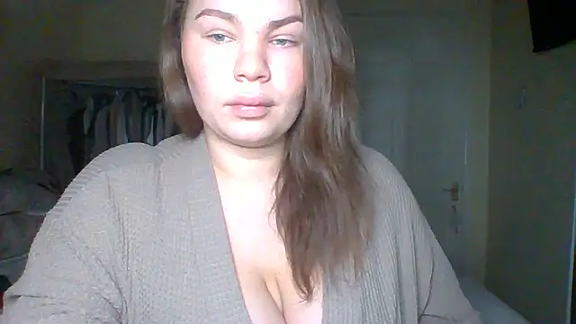 Snapshot of GEMMARMALADE chatting on 12-22-25, 07:41 GEMMARMALADE online show from 12-22-25, 07:41