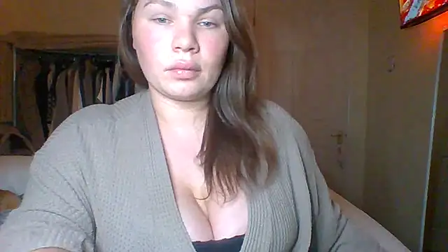 Snapshot of GEMMARMALADE chatting on 12-20-25, 05:49 GEMMARMALADE online show from 12-20-25, 05:49