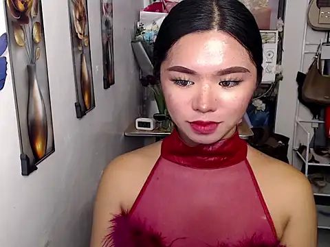 Snapshot of voganmarie chatting on 07-04-26, 06:20 voganmarie online show from 07-04-26, 06:20