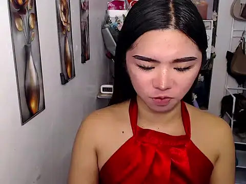 Snapshot of voganmarie chatting on 07-07-26, 05:54 voganmarie online show from 07-07-26, 05:54