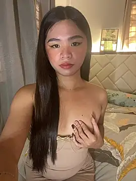 Snapshot of voganmarie chatting on 01-12-26, 08:10 voganmarie online show from 01-12-26, 08:10