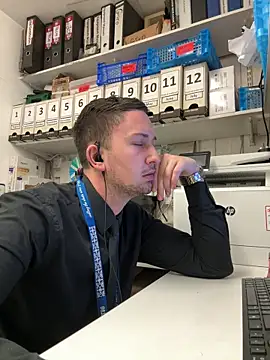 dirtyanal23 online show from 04-13-26, 06:12