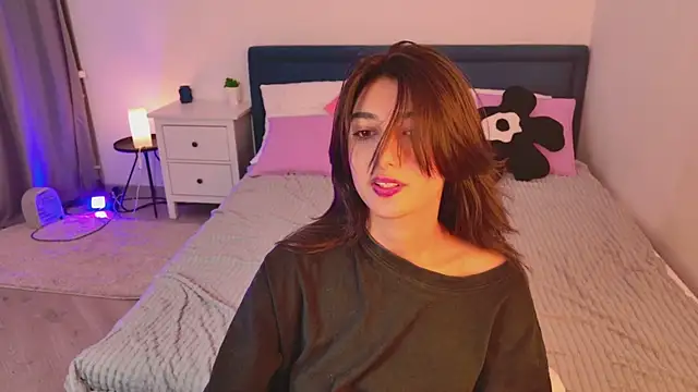 Snapshot of Babe_Live chatting on 01-12-26, 03:52 Babe Live online show from 01-12-26, 03:52