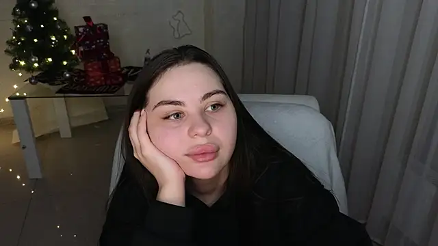 Snapshot of Deborah_lowe chatting on 12-15-25, 04:02 Deborah lowe online show from 12-15-25, 04:02