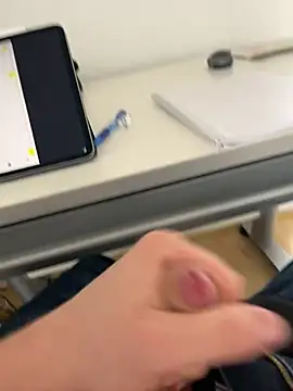 hannes256102 online show from 02-24-26, 01:01