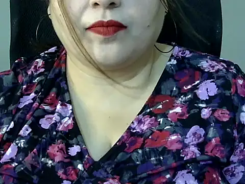 Snapshot of Soniya_Sha chatting on 02-09-26, 07:39 Soniya Sha online show from 02-09-26, 07:39