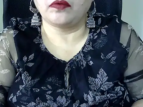 Snapshot of Soniya_Sha chatting on 03-01-26, 05:40 Soniya Sha online show from 03-01-26, 05:40