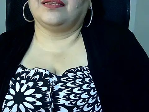 Snapshot of Soniya_Sha chatting on 02-10-26, 07:35 Soniya Sha online show from 02-10-26, 07:35