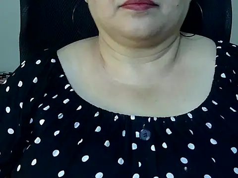 Soniya Sha online show from 05-17-26, 06:52