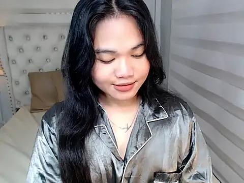 Snapshot of Provocative_Touch chatting on 06-19-26, 04:51 Provocative Touch online show from 06-19-26, 04:51