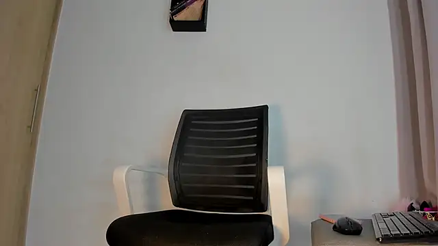 Nanny 11 online show from 04-06-26, 11:06