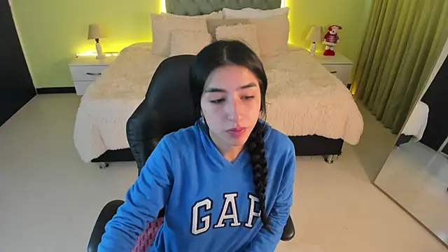 Celeste Rous   online show from 01-08-26, 12:33