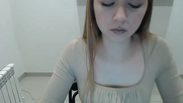 SweetBellaa  online show from 01-08-26, 12:33