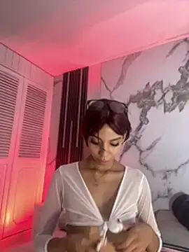BellaHarpeer online show from 04-22-26, 07:31