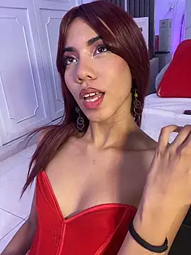 BellaHarpeer online show from 04-30-26, 08:57