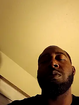 iLOVETRAY96 online show from 12-21-25, 04:36