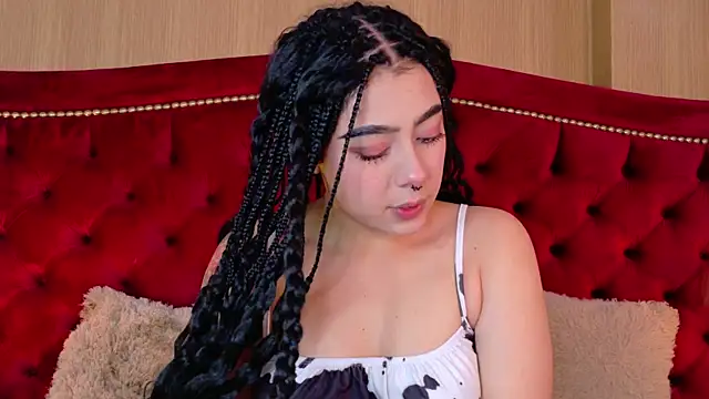 TaniaRedd  online show from 12-16-25, 01:48