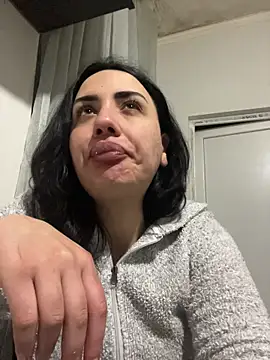 tesaa1212 online show from 01-05-26, 05:27