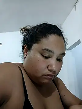 Snapshot of VaneandRossy chatting on 05-07-26, 01:21 VaneandRossy online show from 05-07-26, 01:21