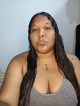 Snapshot of VaneandRossy chatting on 07-23-26, 10:49 VaneandRossy online show from 07-23-26, 10:49