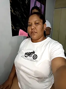 VaneandRossy online show from 03-10-26, 11:20