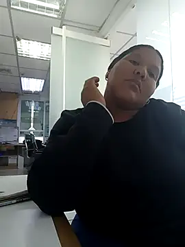 VaneandRossy online show from 04-02-26, 08:48