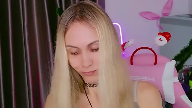 betty xoxoo online show from 12-14-25, 12:22