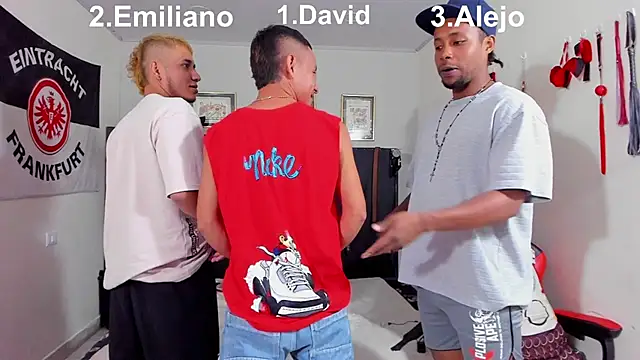 roomies  online show from 01-13-26, 07:07