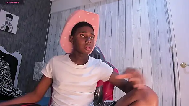 teylor lovee online show from 01-11-26, 09:11