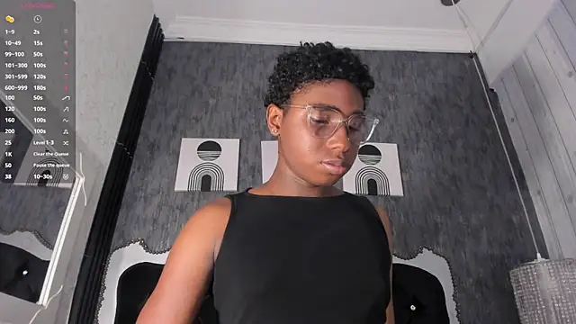 teylor lovee online show from 04-22-26, 08:37