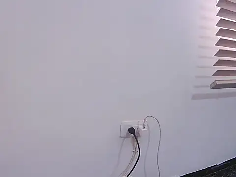 Fernanda andrew online show from 02-23-26, 05:24