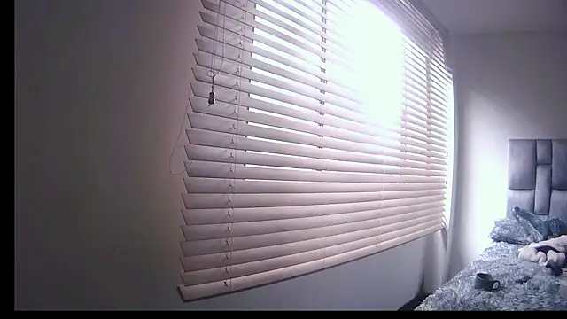 Fernanda andrew online show from 02-18-26, 04:03