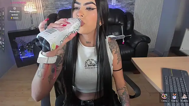  hanna miller   online show from 01-10-26, 08:15