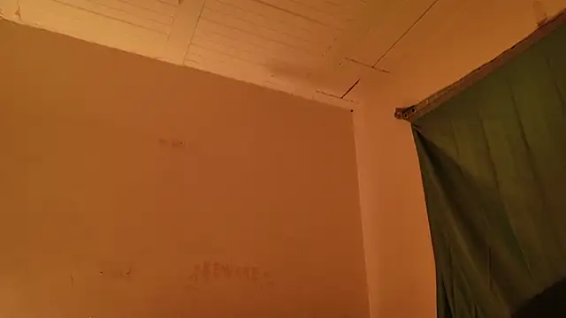 MoonLipsON- online show from 05-19-26, 01:43