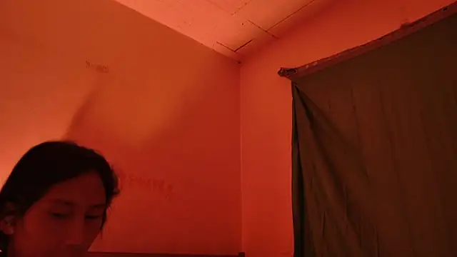 MoonLipsON- online show from 04-24-26, 09:00