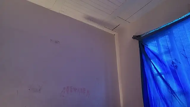 MoonLipsON- online show from 04-21-26, 04:46